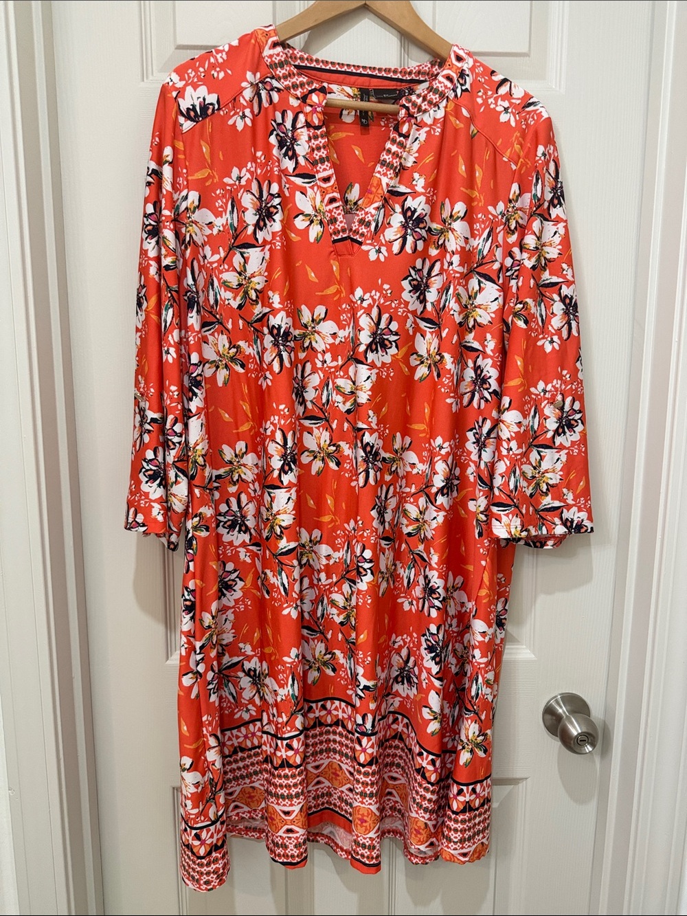 new directions Coral Floral Long-Sleeve Tunic Dress